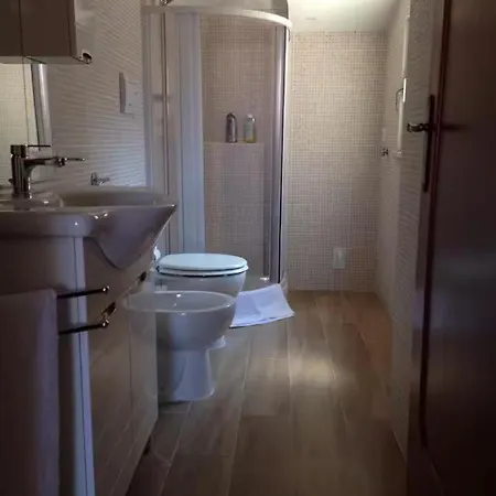 Bright Space In A Superb Location Апартаменты *